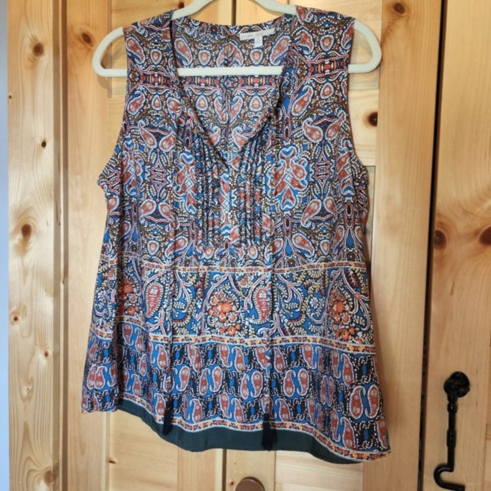 Sleeveless Paisley Print V-Neck Top - Blue & Coral